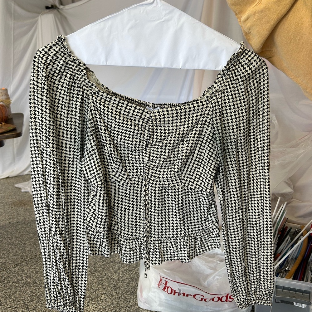 Black and White Houndstooth Women's Top